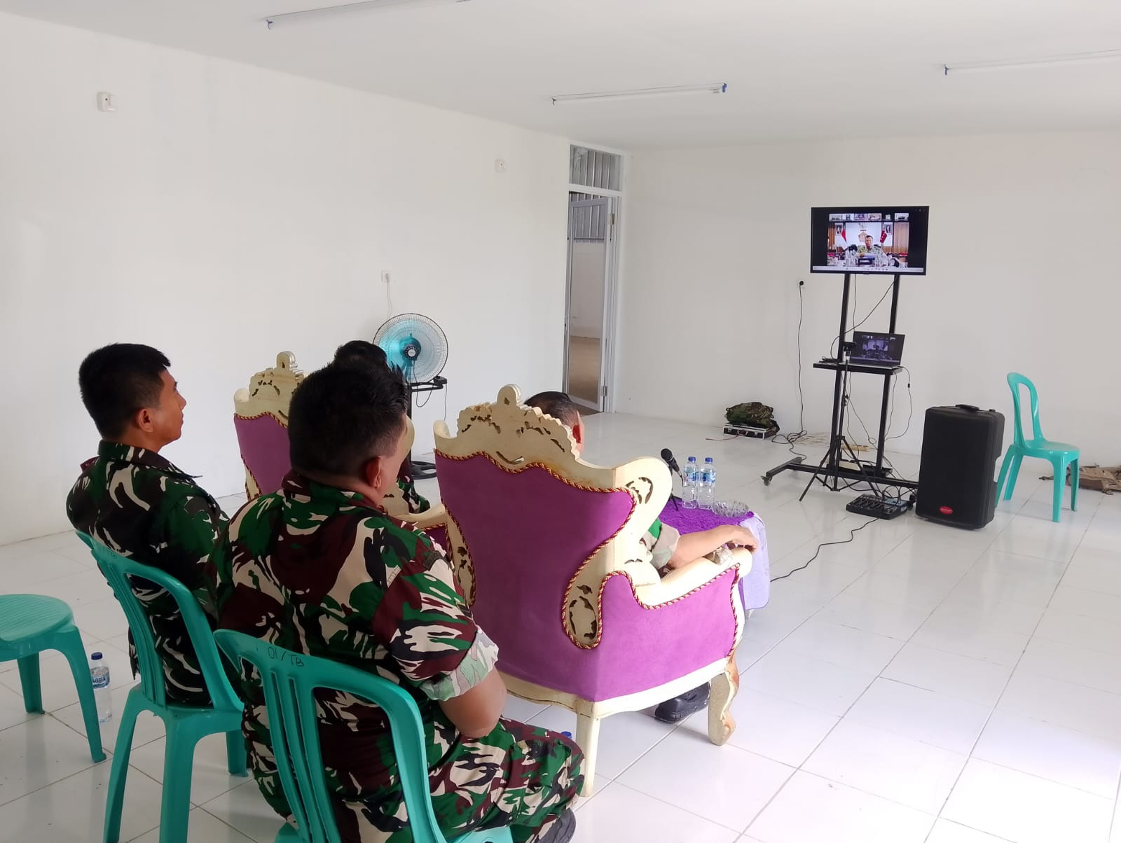 Kasdim 1315 Kabupaten Gorontalo Ikuti Rapat Daring Evaluasi Percepatan Pembangunan Koperasi Merah Putih Bersama Wakil Panglima TNI 27e0f192-b381-4c4f-b49d-2eb8a8c50521.jpg