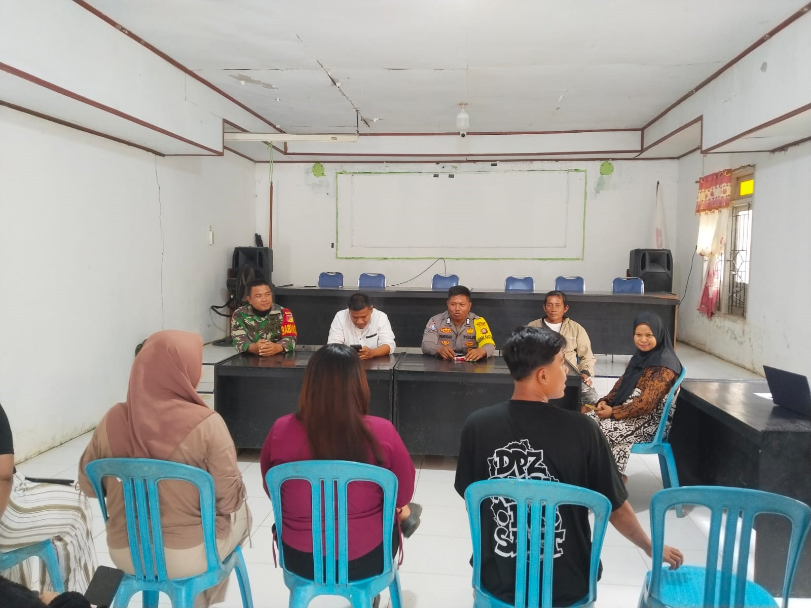 Sinergi Babinsa Dan Warga Sukseskan Mediasi Ketertiban Umum Di Dusun Yilantala Demi Lingkungan Yang Kondusif 51758055-0493-4600000000000000000-ad0b-ce69dc321a80.jpg