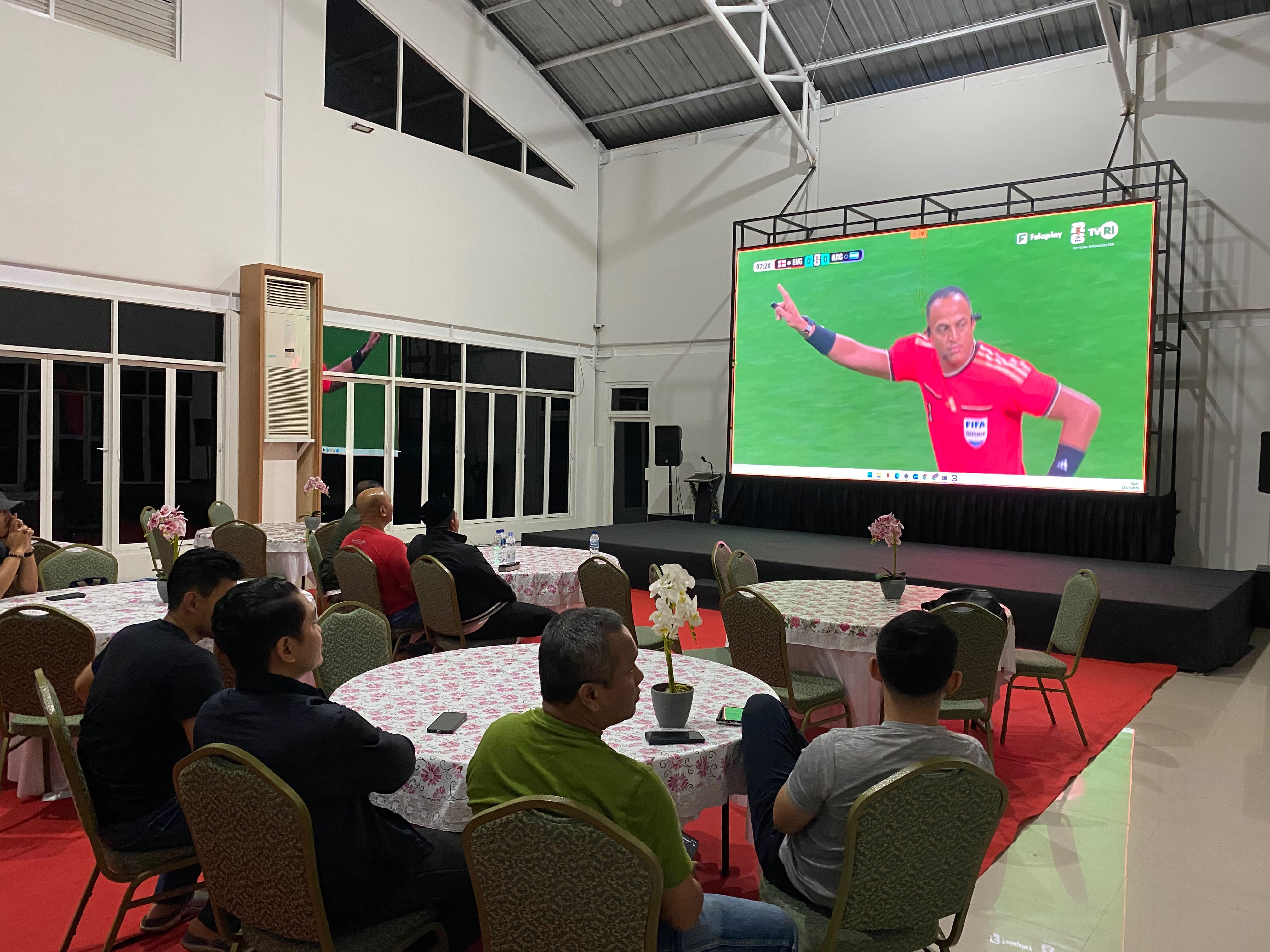 Nonton Bareng FIFA World Cup 2026 Perkuat Sinergi Dandim 1315/Kab. Gorontalo Bersama Forkopimda Kabupaten Gorontalo Semakin 7c71bd6e-d1bc-4a53-a333333333333333333333333333048-e409d38395ce.jpg
