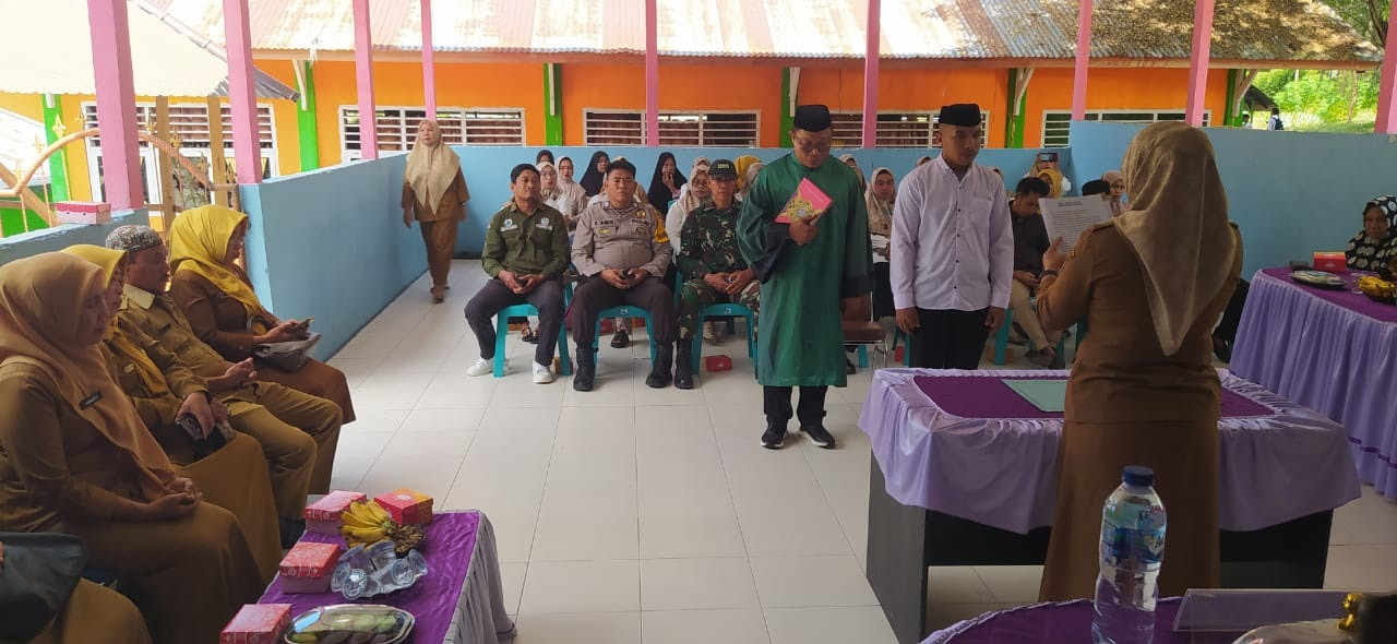 Pelantikan Kepala Dusun III Desa Ulapato B Dihadiri Babinsa Koramil 1315-01/Telaga Bersama Unsur Pemerintah Kecamatan 893cd325-a1b7-4a7eeeeeeeeeeeeeeeeeeeeeeeeeeeee4-98f0-63d6b799ce2c.jpg