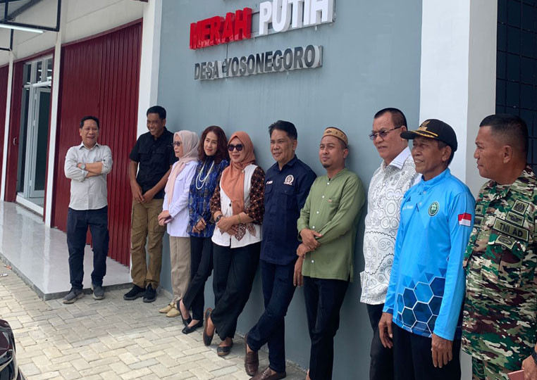 Danramil 1315-02 Limboto Dampingi Kunjungan DPRD Provinsi Gorontalo Ke Koperasi Merah Putih 8e17b701-7cf0-473f-8658-1d75c05dbe98.jpg