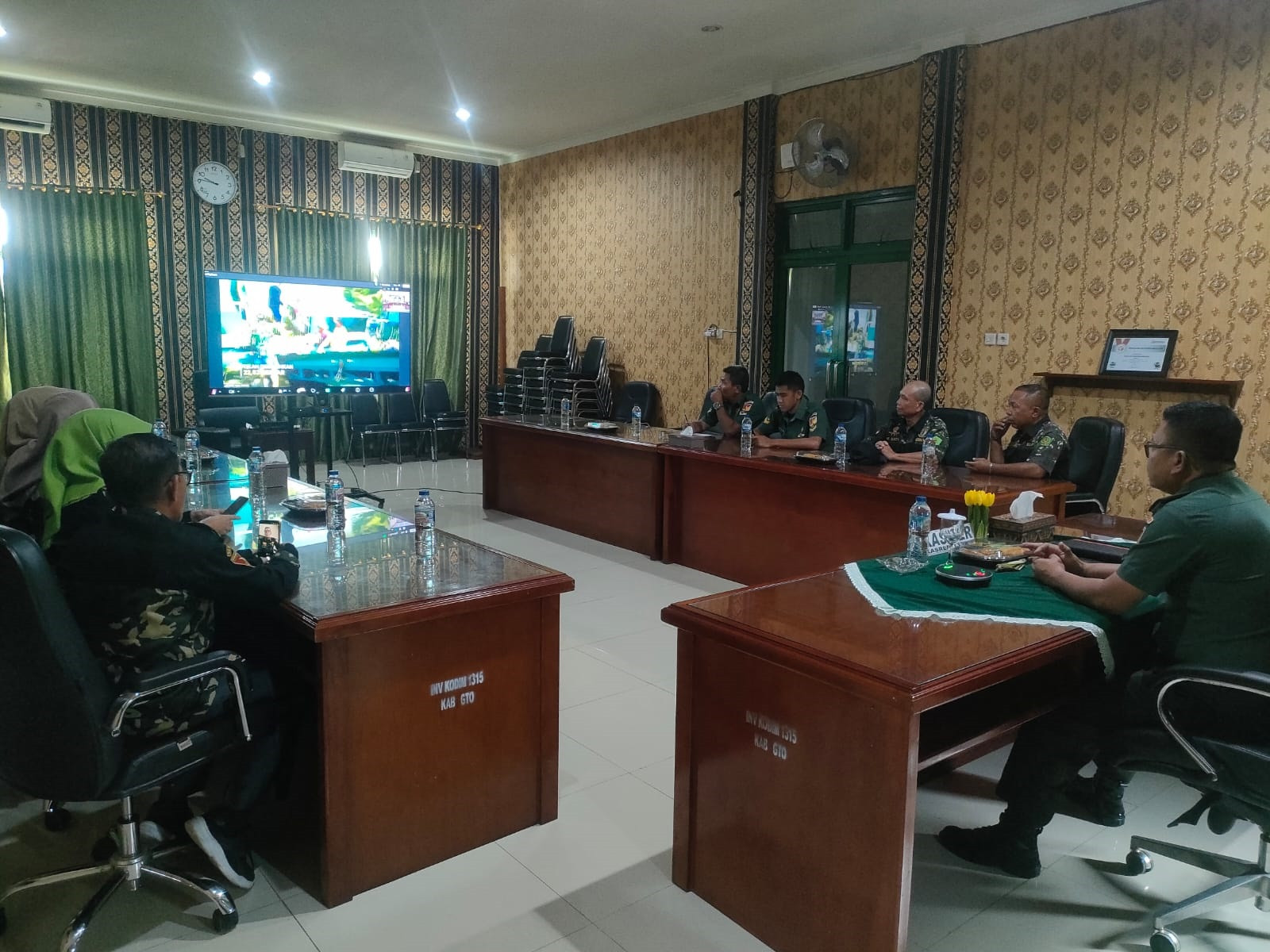 Kasiter Kasrem 133/Nani Wartabone Hadiri Vicon Pembinaan Kesadaran Bela Negara Keluarga Besar TNI 2026 WhatsApp_Image_2026-02-11_at_10_21_22.jpg