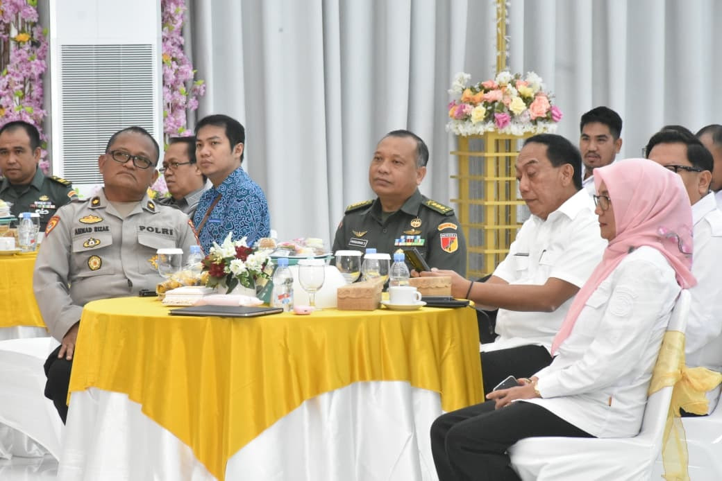 Kasrem 133/Nani Wartabone Hadir Menyaksikan Pisah Sambut Kepala Balai Besar Modernisasi Pertanian Gorontalo Bersama Pejabat Terkait WhatsApp_Image_2026-02-11_at_22_55_55.jpg