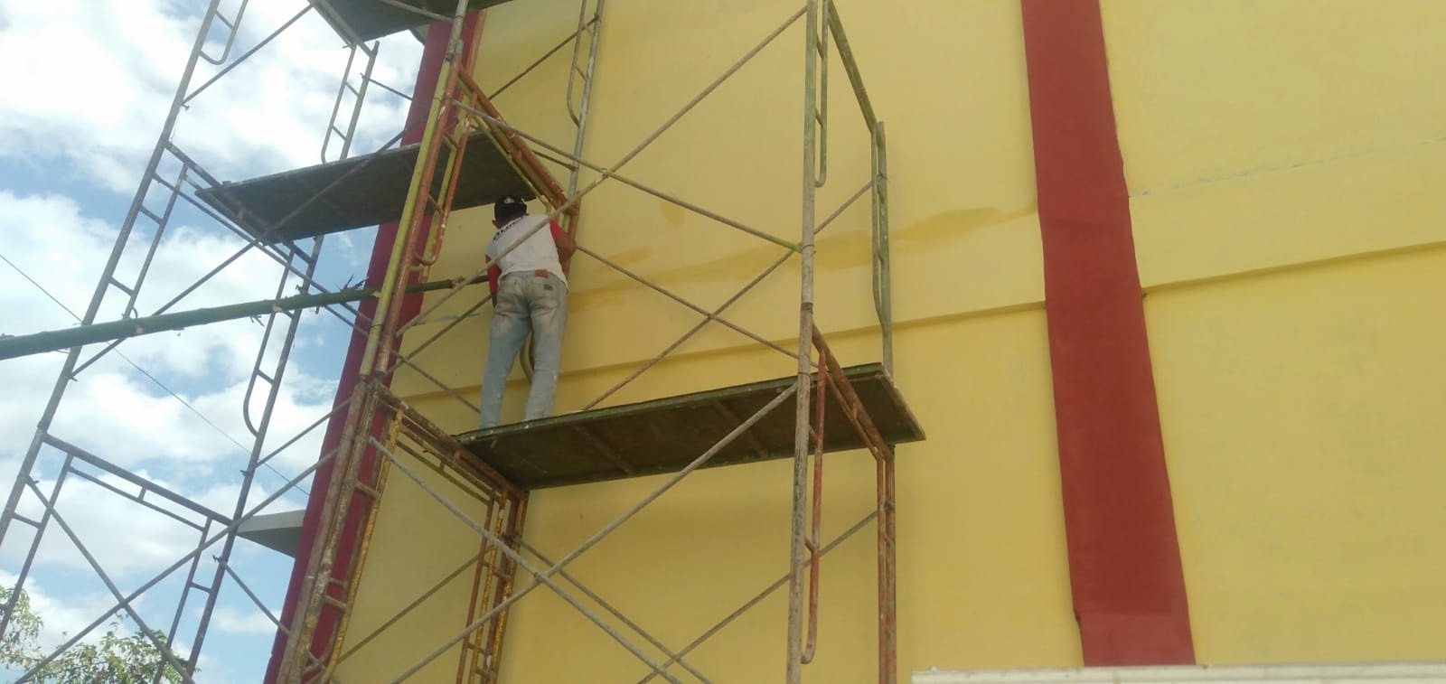 Koramil 1315-01/Telaga Lanjutkan Rehabilitasi SMK PPN Gorontalo Untuk Mewujudkan Fasilitas Belajar Nyaman Bagi Seluruh Siswa d0841355-6384-4829-862333333333333333333338-046bdff17f34.jpg