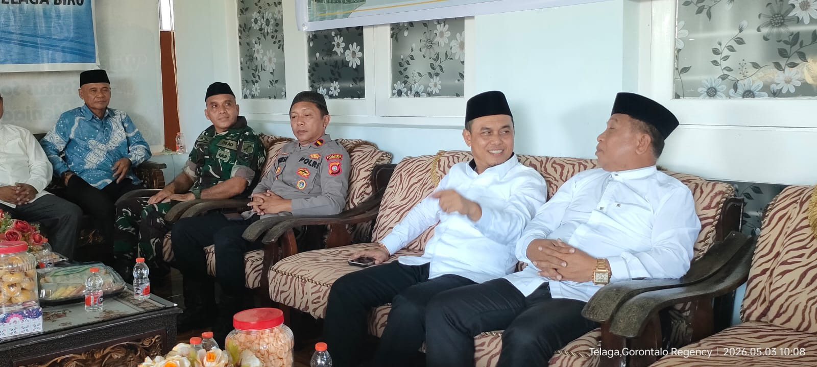Doa Pemberangkatan Jamaah Calon Haji Kecamatan Telaga Biru Berlangsung Khusyuk Dengan Kehadiran Babinsa Koramil 1315-01 Telaga d0dabda0-2fc4-411f-9ede-7d51a41e499a.jpg