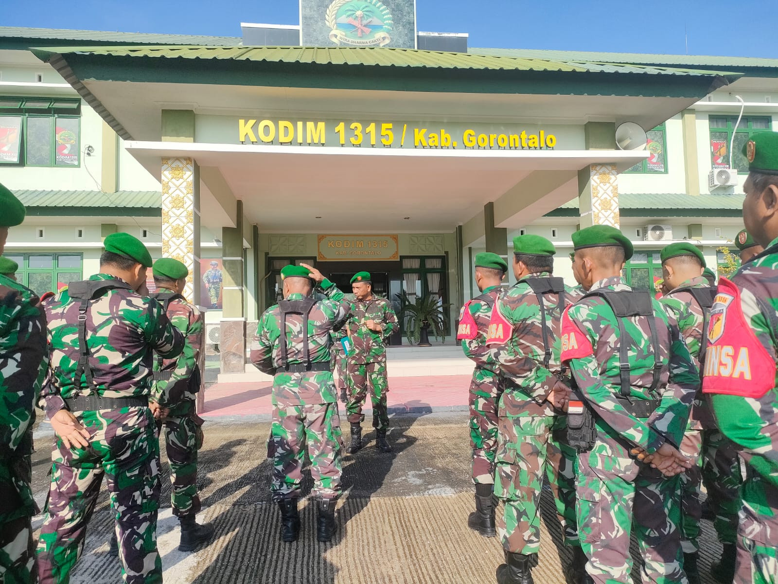 Apel Siaga Kodim 1315 Gorontalo Tingkatkan Kesiapan Personel Hadapi Potensi Aksi Hari Buruh Nasional Secara Tertib Aman Terukur e924c17f-5e35-485e-8827-2b69571271be.jpg